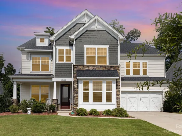 12408 Green Ash Ln, Charlotte, NC 28215