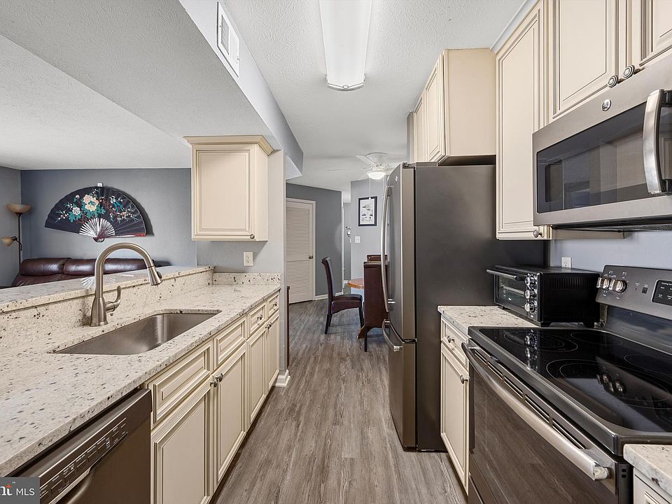 1st image of 11235 Torrie Way APT L