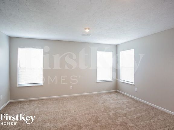 5th image of 10827 Young Lake Dr