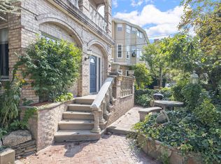 110 High St #2, Waltham, MA 02453