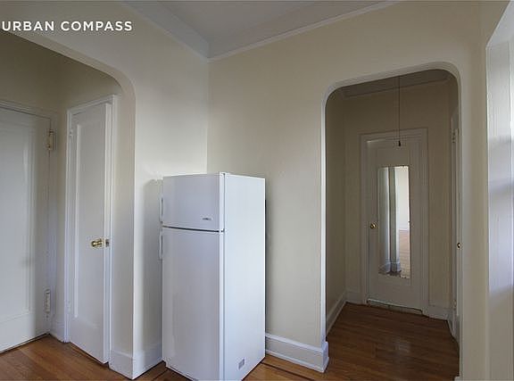 4th image of 27 E 94th St APT 4C