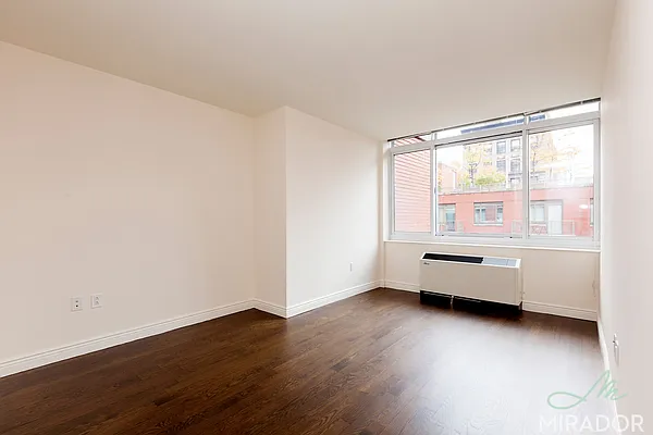 Rented by Mirador Real Estate | media 25