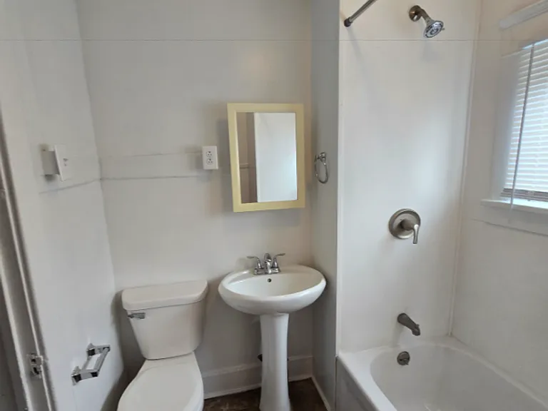 1020 N Ewing St — Photo 11
