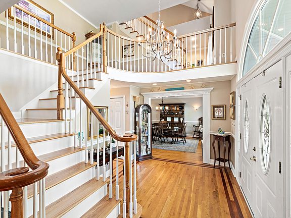 4th image of 1704 Fanwood St