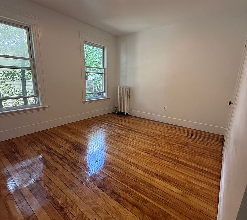1st image of 14 Perkins St #3