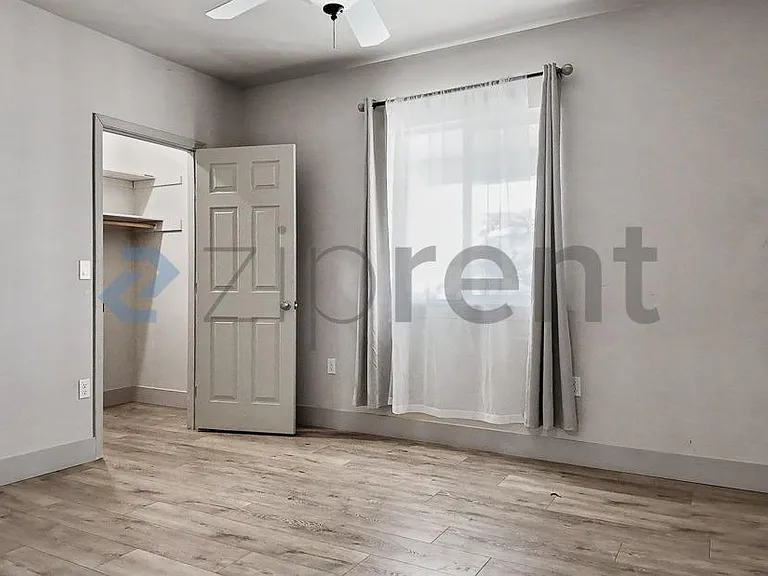 7604 28th St #MAIN HOUSE — Photo 44