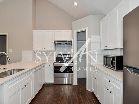 5th image of 6709 Laramie Dr