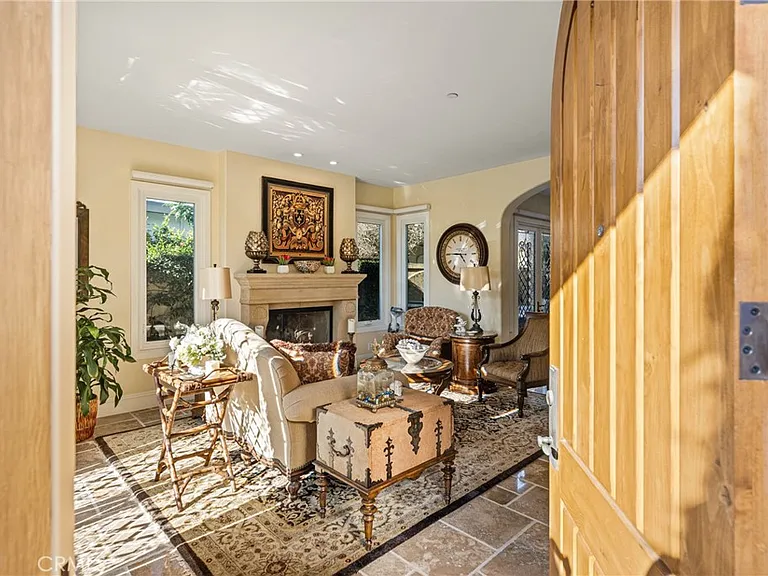 3222 Clay St — Photo 4