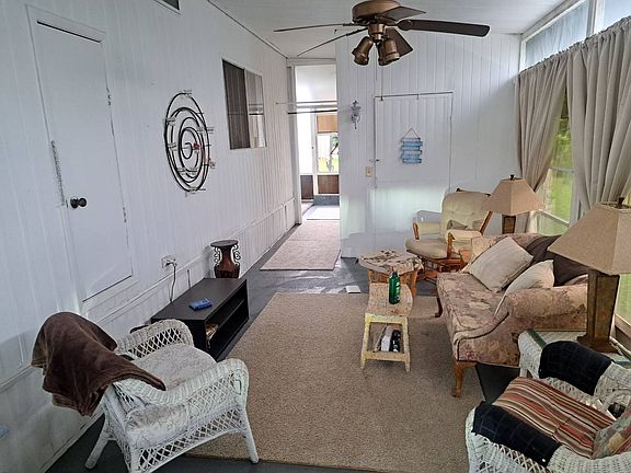5th image of 131 Danny Dr