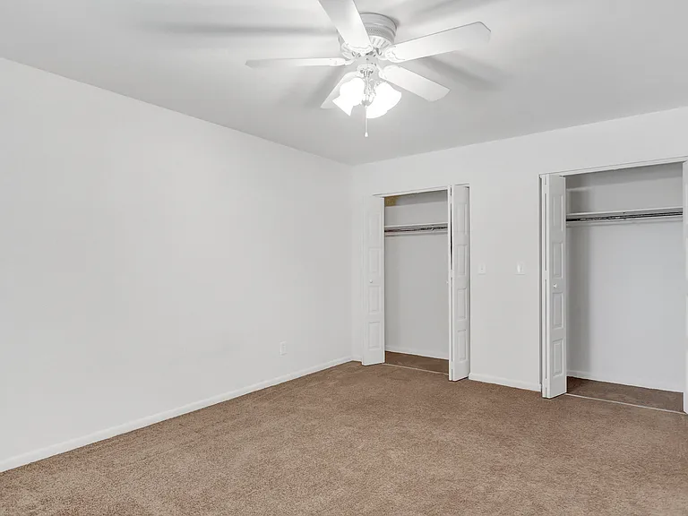 Crimson King Estates — Photo 9