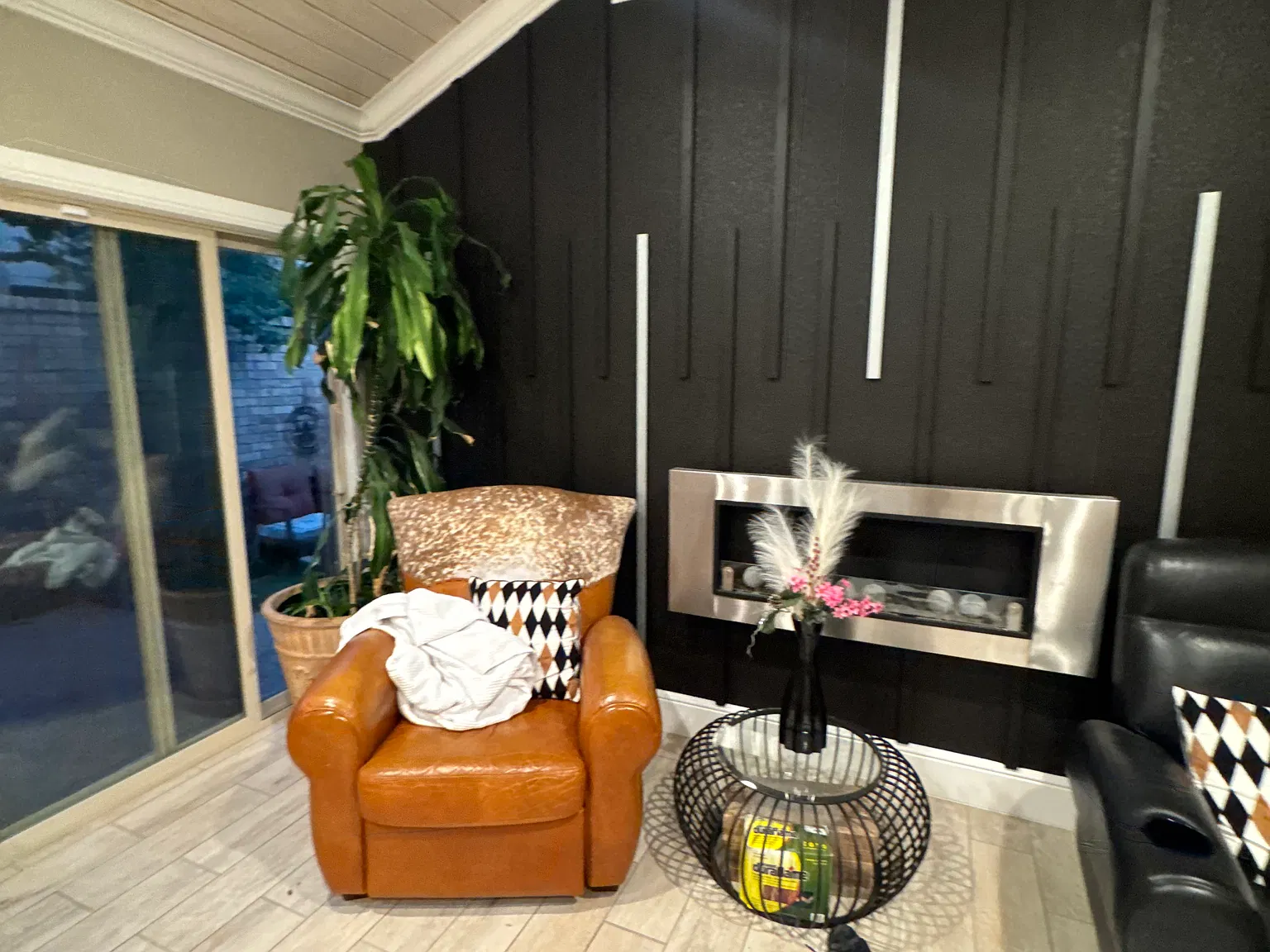4 bed, 2564 sqft, $3,500 — Photo 3