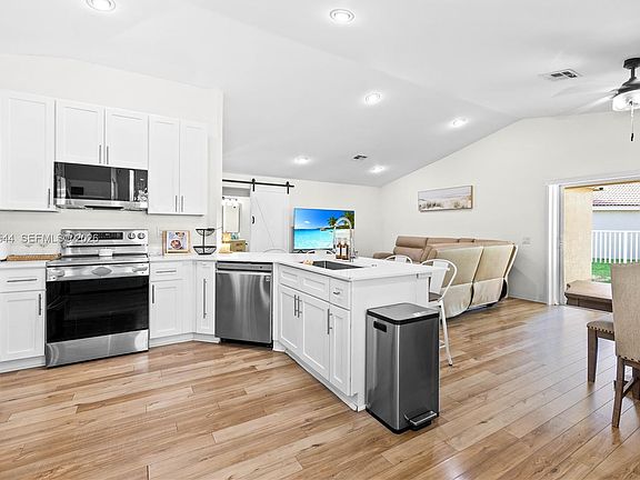 4th image of 1879 Andromeda Ln