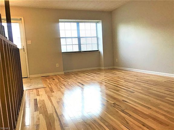4th image of 7852 Malton Ln #14D