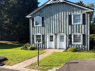 6982 1/2 Lakeshore Rd, Cicero, NY 13039