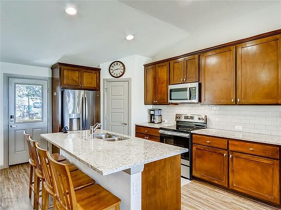 4th image of 4304 Lindberg Ln