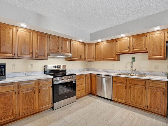5th image of 210 Balboa Ave APT B1