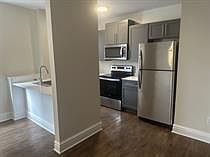 3rd image of 920-922 N 2nd St