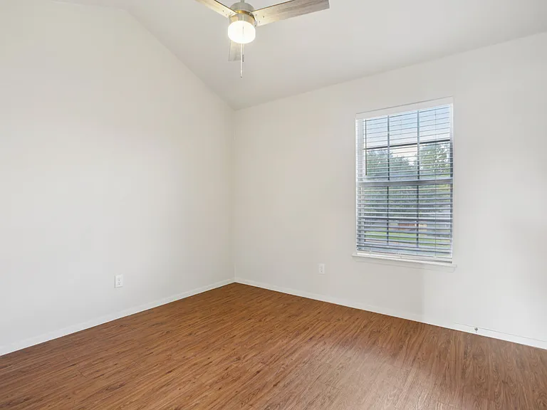 2 and 3 Bedroom Upstairs Bedroom #2