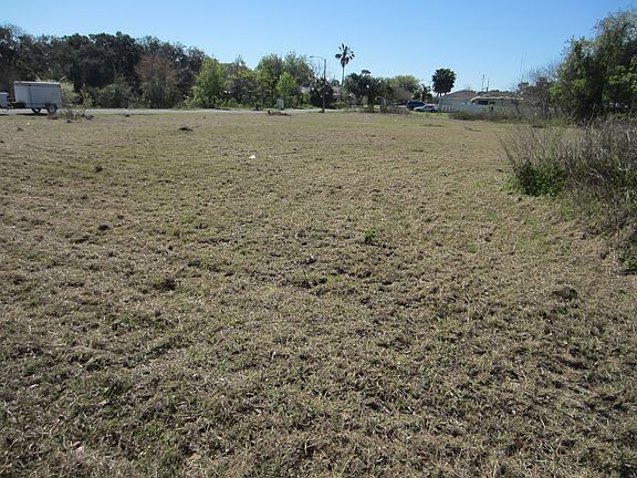 3rd image of 1 Charmwood Dr
