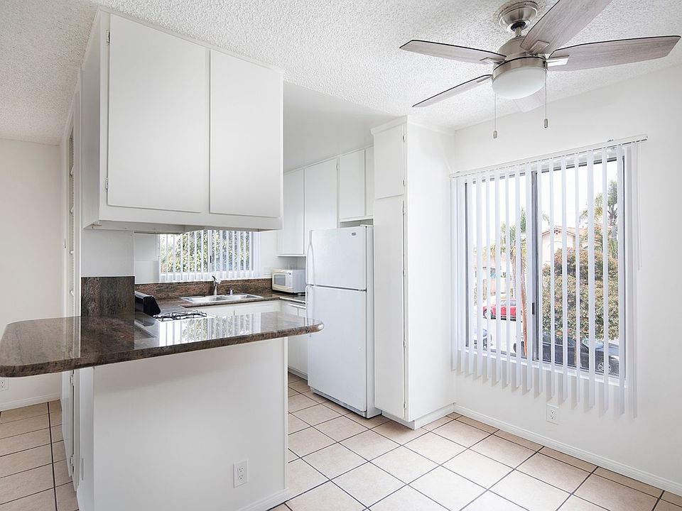 1st image of 1459 Hornblend St Unit 4