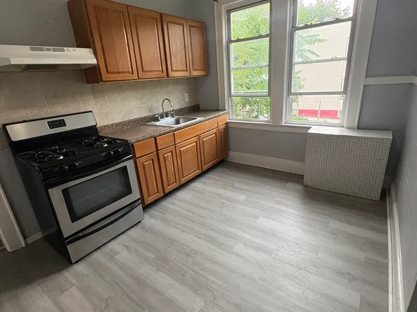 732 S 20th St, Newark, NJ