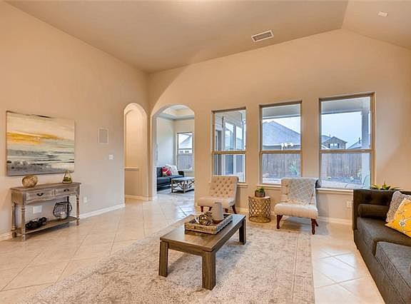 2nd image of 208 Orvieto Ln