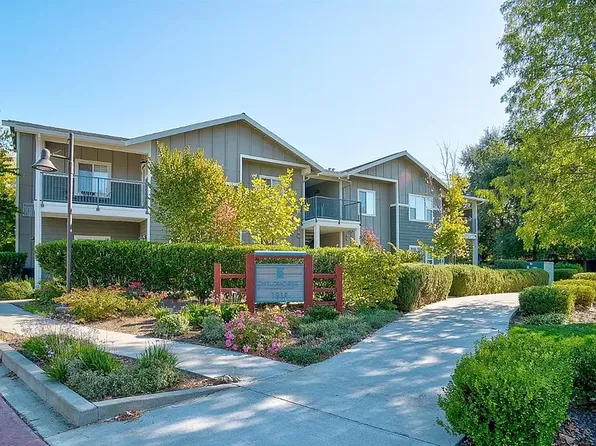 1818 Moore Blvd APT 216, Davis, CA 95618