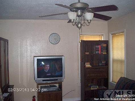 3rd image of 780 Harriman Pl