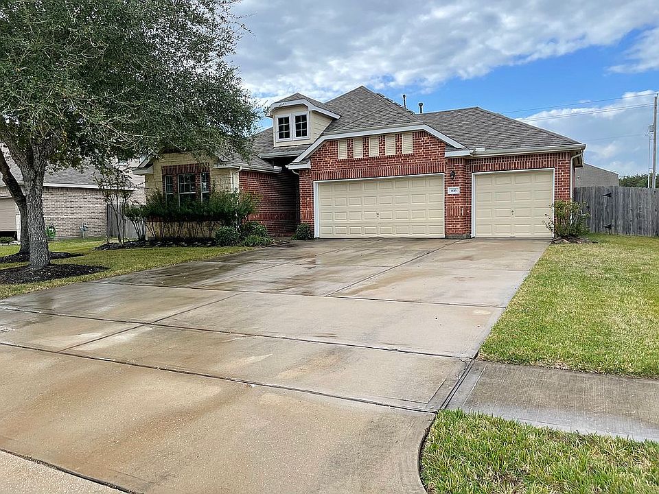 1st image of 816 Arlington Pointe Dr