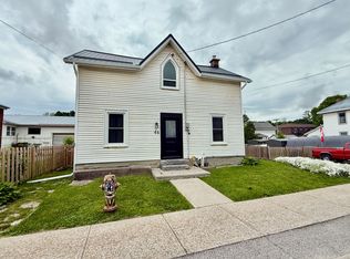 44 Metcalf St, Tweed, ON K0K 3J0
