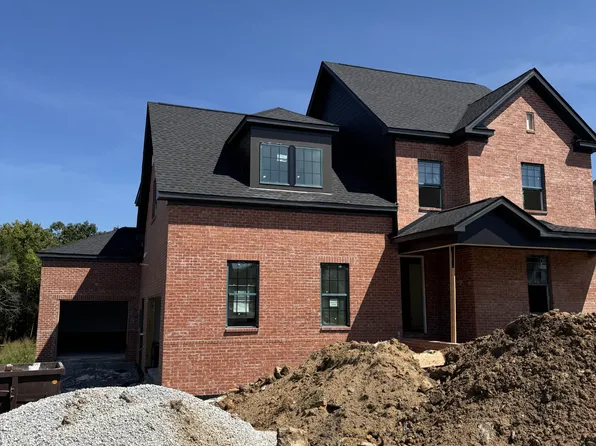 1215 Ben Forkum Dr #32, Lebanon, TN 37087