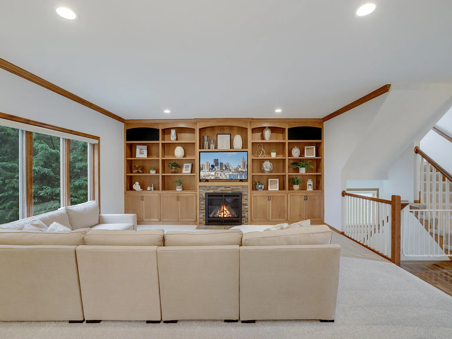 645 Ramsey Cir — Photo 4
