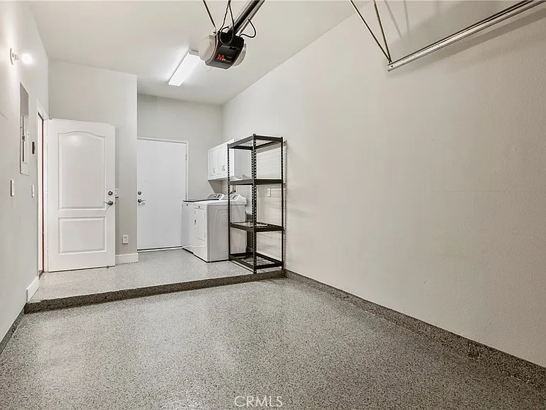 500 Marigold Ave — Photo 26