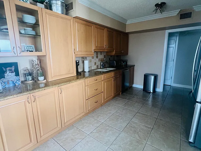 3400 N Ocean Dr #602 — Photo 10