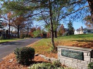 38 Hawthorne Est, Saint Louis, MO 63131