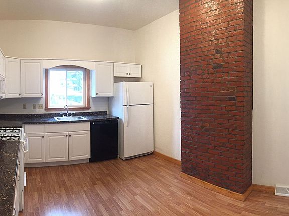 4th image of 133 Lincoln Ave