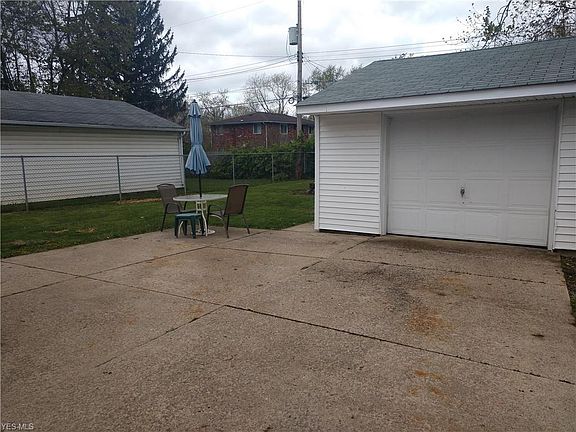 4th image of 475 11th St