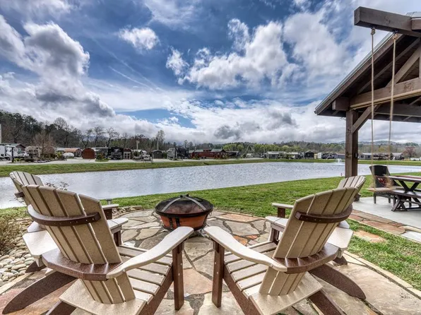 383 Mountain Creek Rd, Blairsville, GA 30512