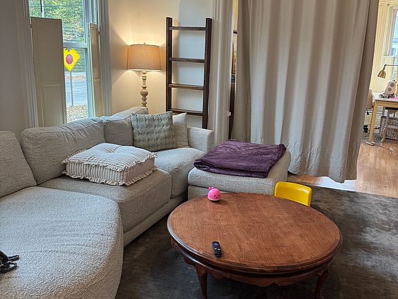 2nd image of 612 N Oak St #1