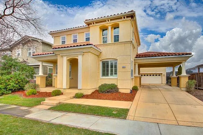 2691 Shinn Pl photo 1