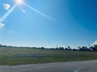 1848 Diplomat Pkwy E, Cape Coral, FL 33909