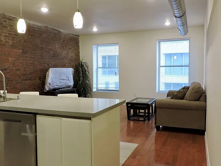 309 Sycamore Street Apartments — Photo 5