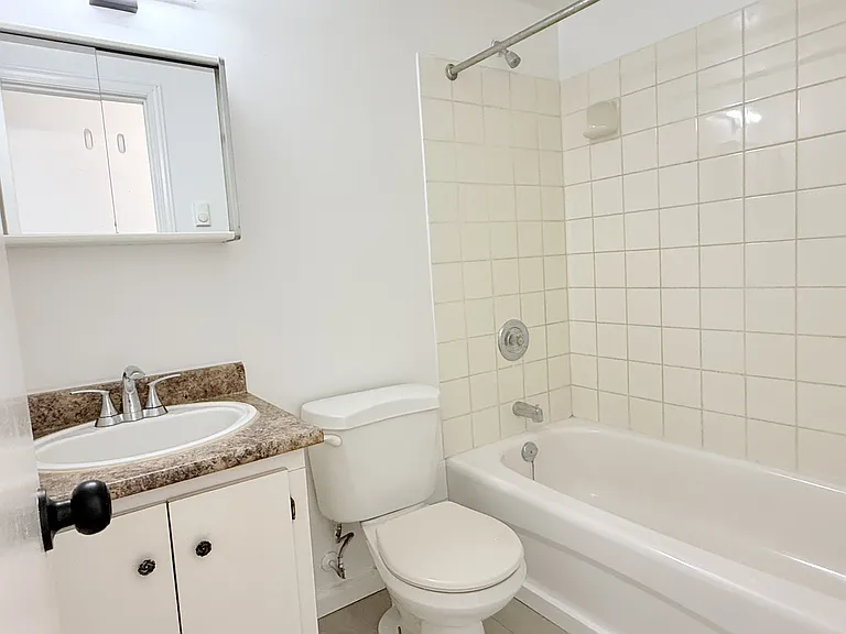 3503 Sandwich St #103 — Photo 12