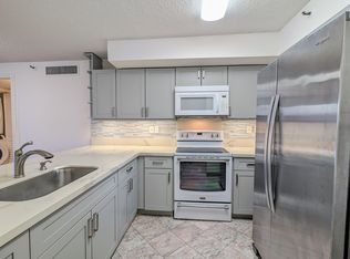 990 Ala Nanala St APT 23A, Honolulu, HI 96818