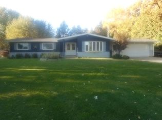 N7407 Edgewater Dr, Beaver Dam, WI