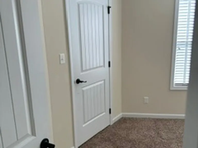 815 Westridge Cir — Photo 14