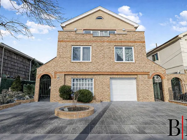 215 Arkansas Dr #1, Brooklyn, NY 11234