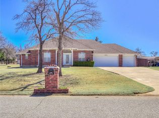 17072 Cedar Ln, Choctaw, OK 73020