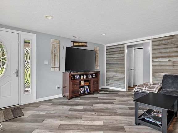 4th image of 1344 S Denny St