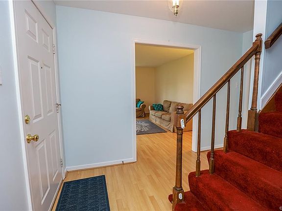 2nd image of 12403 Locustgrove Rd
